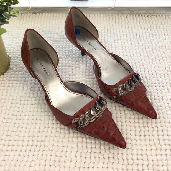 Marc Fisher Shoes - Marc Fisher “Genna” kitten heel pumps croc 6.5